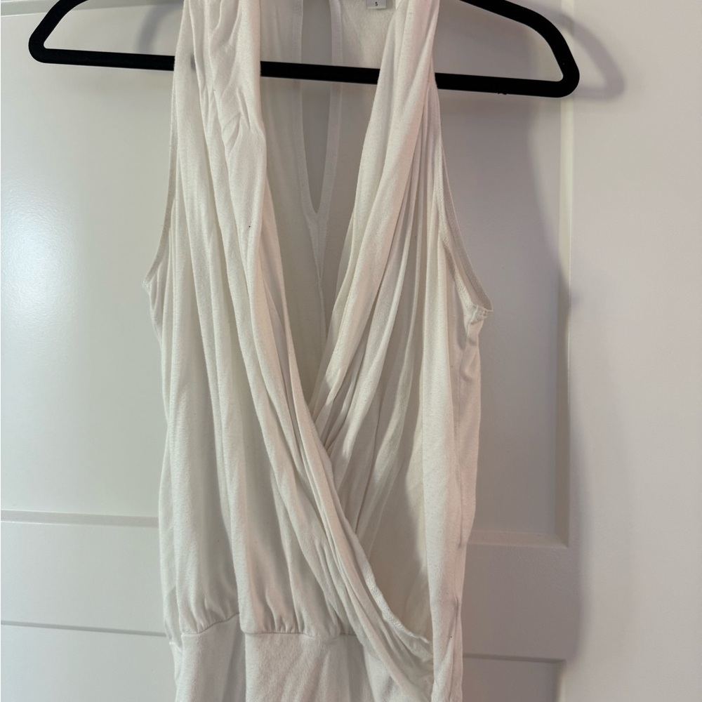 Elegant White Sleeveless Drape Top